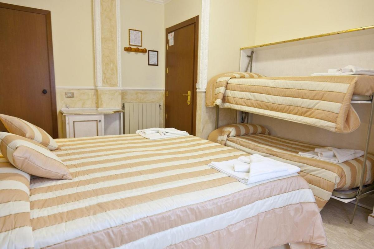 Tahiti Hotel Viareggio