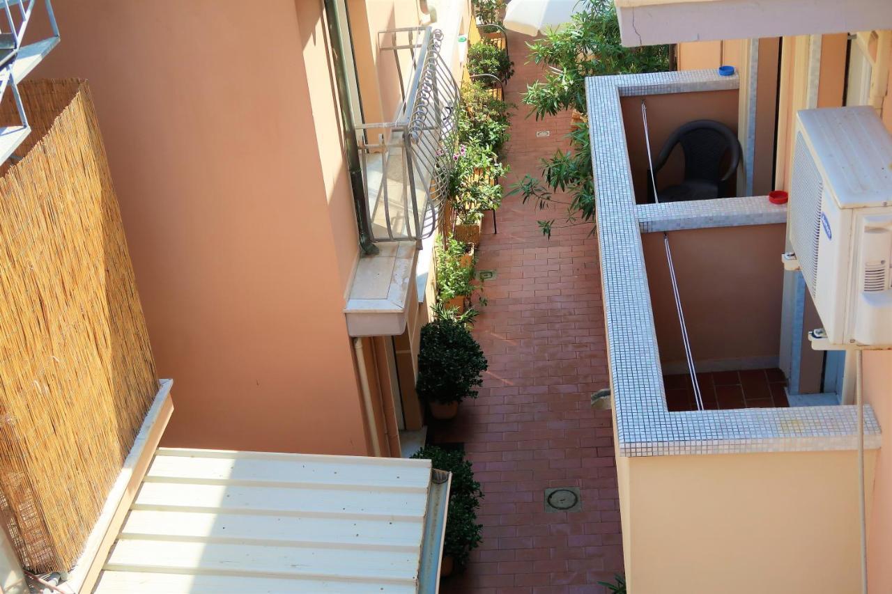 Tahiti 3* Viareggio