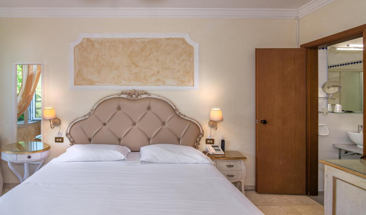 Tahiti Hotel 3*