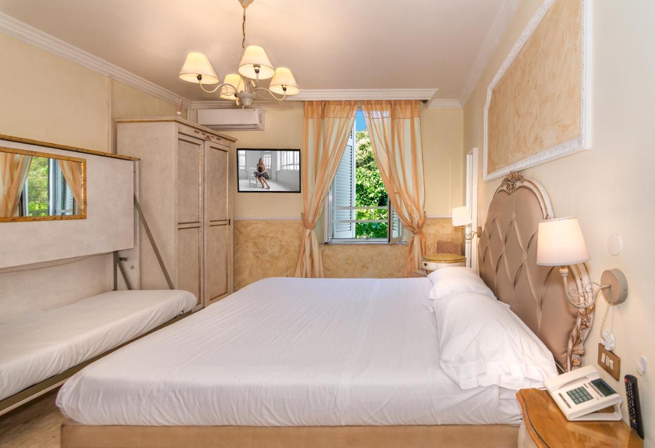 Tahiti Hotel Viareggio