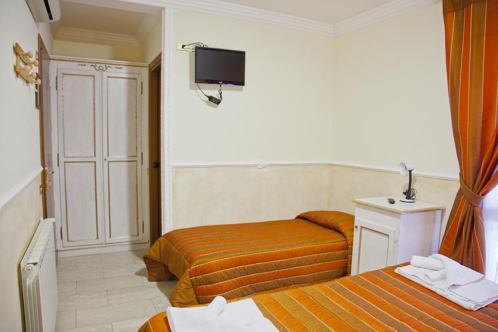 Hotel Tahiti Viareggio